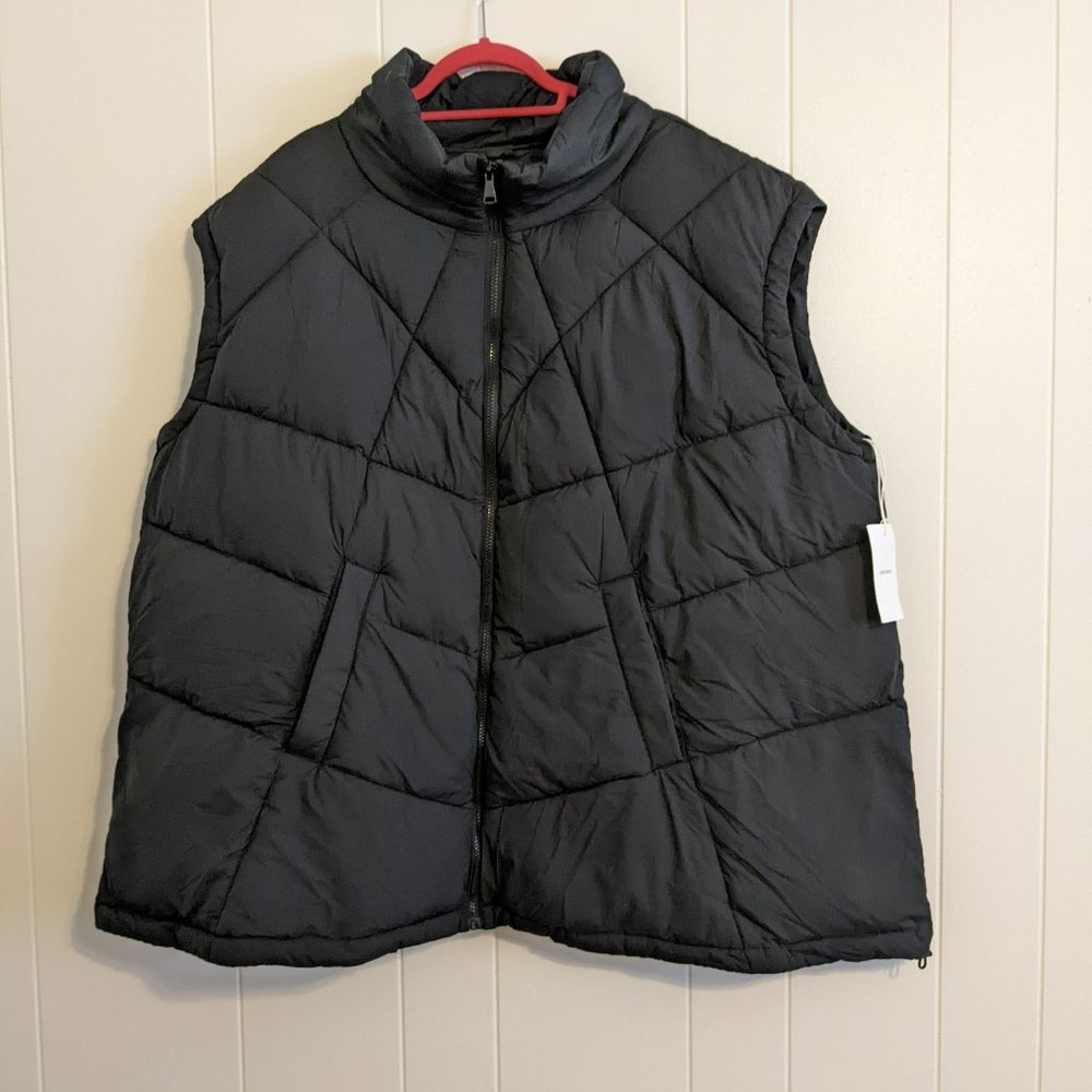 Nordstrom Quilted Puffer Vest in Black, size 4x